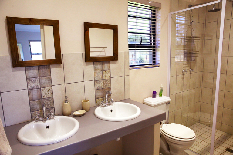 Bathroom 3, Mayfair Farm Cottages, Eden