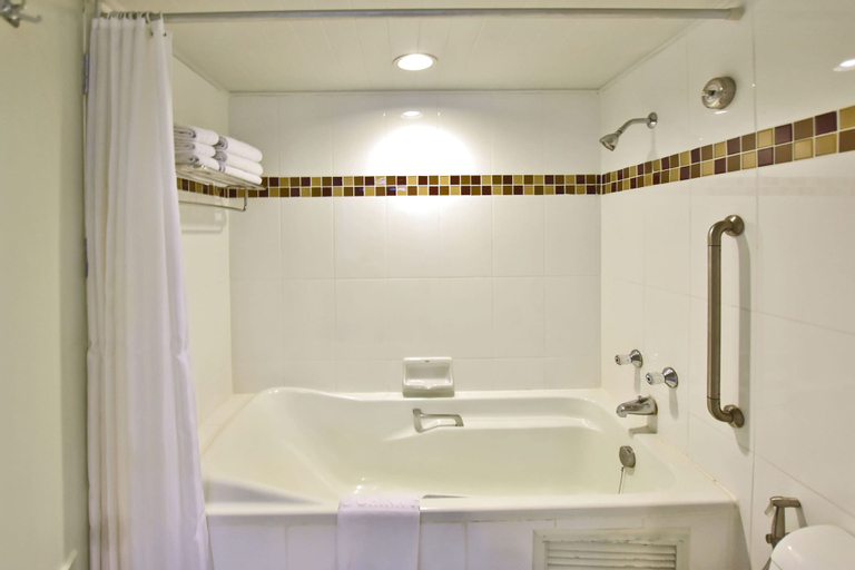 Bathroom 9