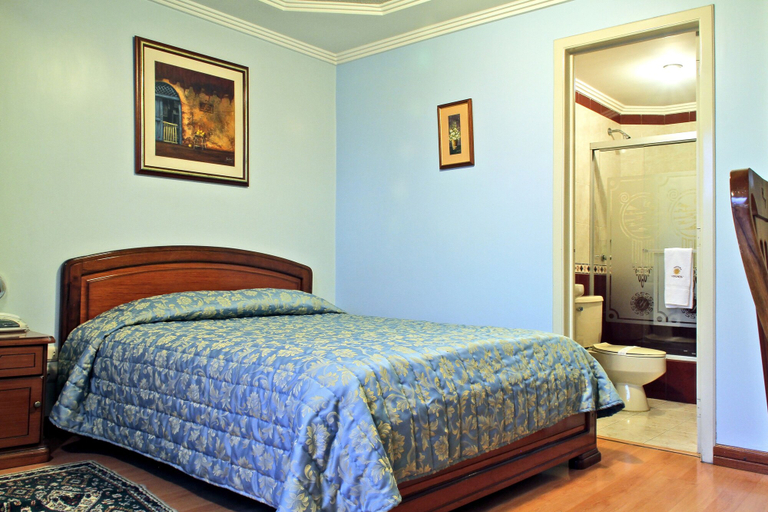 Bedroom 4, Hotel Yanuncay, Cuenca
