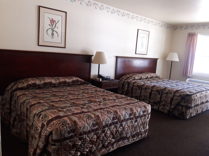 Bedroom 2, Windmill Inn Lynden, Whatcom