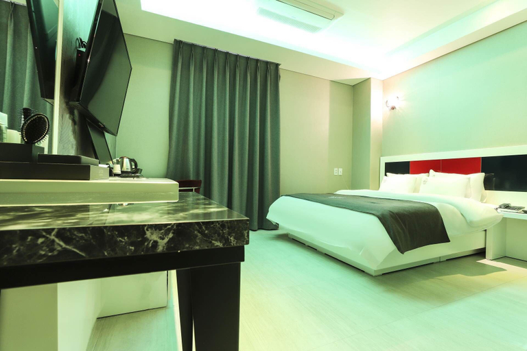 Others 5, LA View Hotel, Gandong