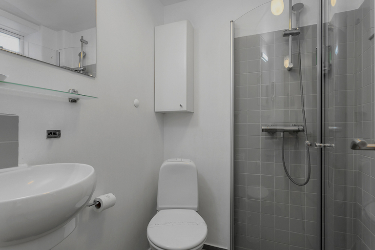 Bathroom 3, Castle House Luxury Apartments, Reykjavík