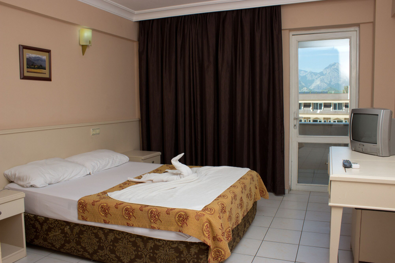 Bedroom 4, Ares Dream Hotel- All Inclusive, Kemer