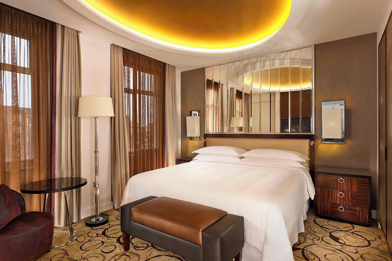 Bedroom 2, Sheraton Grand London Park Lane, London