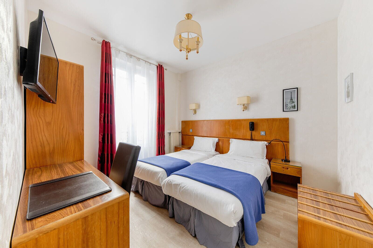 Bedroom 3, Crystal Hotel, Hauts-de-Seine