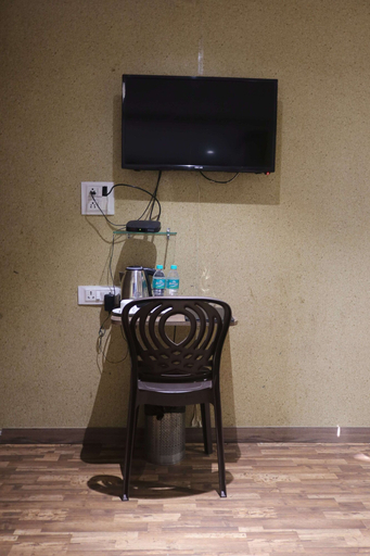 Others 5, Hotel Pub Street Inn, Thane
