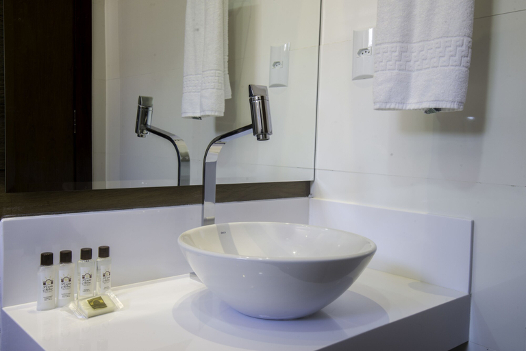 Bathroom 4, Cristal Pousada, Cairu