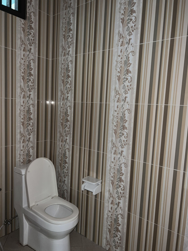 Bathroom 4, The Fortune Guest House, Buleleng
