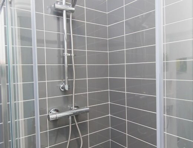 Bathroom 2, Townhouse @166 Ruskin Rd, Cheshire East