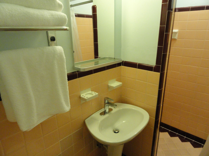 Bathroom 4, Viscay Hotel, Miami-Dade