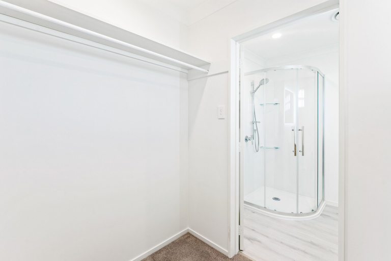 Bathroom 4, Central City 3BR Paradise- Sky- Netflix, Waitakere