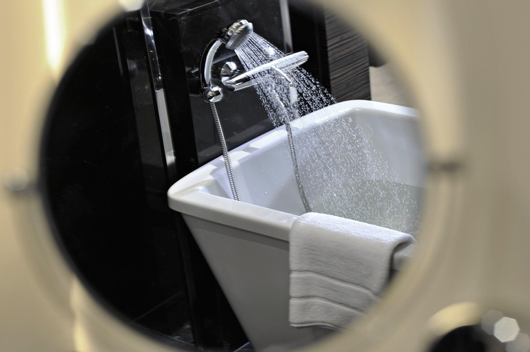 Bathroom 9