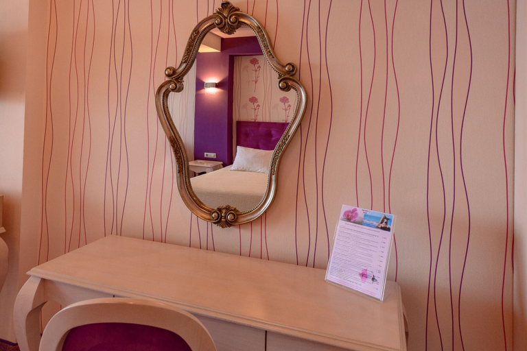 Bathroom 5, Odyssey, Ionian Islands