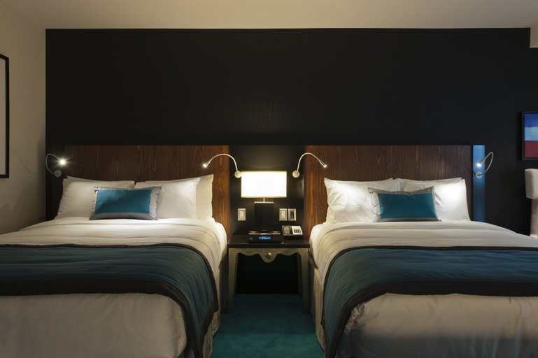 Bedroom 3, Radisson Blu Aqua Hotel Chicago, Cook