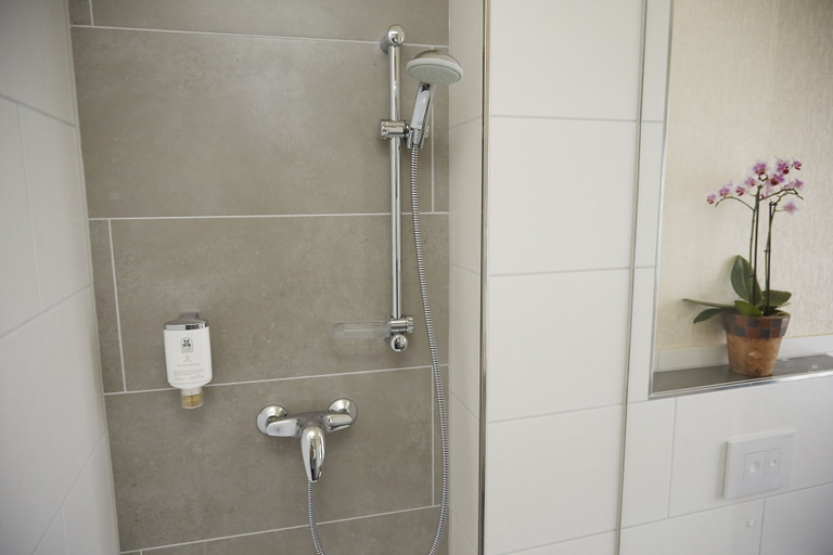 Bathroom 5, Flair Hotel Deutsches Haus, Altmarkkreis Salzwedel