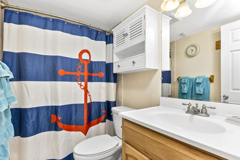 Bathroom 4, Seaside Villas 18, Saint Johns