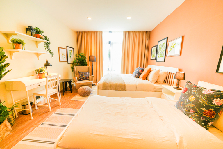 Bedroom 75