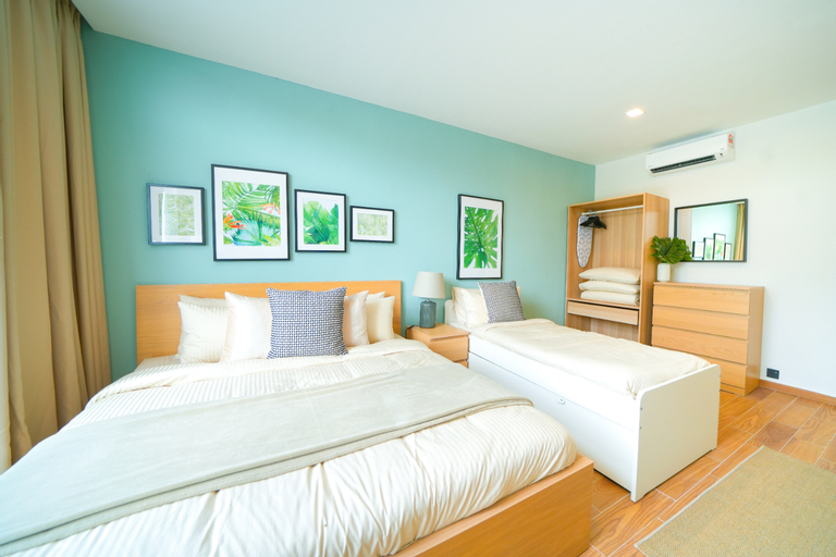 Bedroom 142