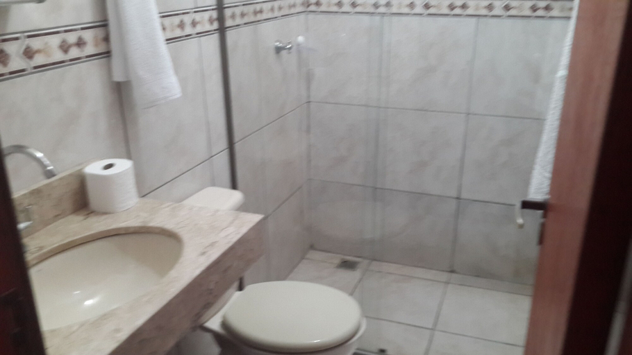 Bathroom 4, Pousada Paraiso, Bonito