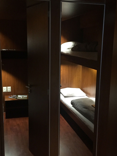Bedroom 5, Onkel Inn Airport Sleepbox, Pedro Domingo Murillo