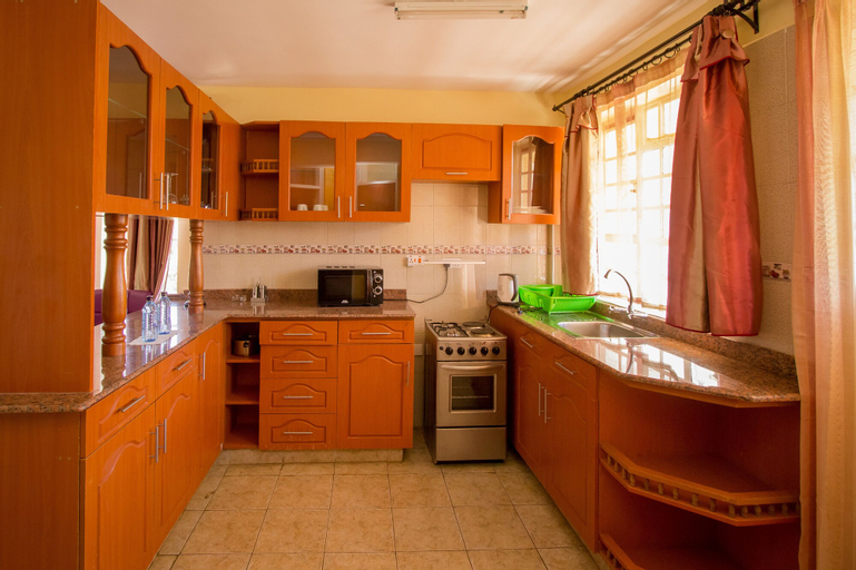 Dining Room 9