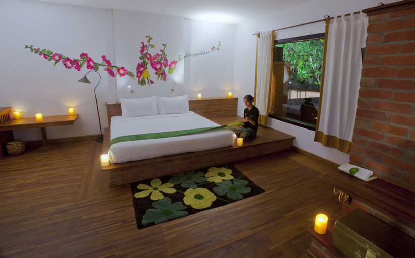 Bedroom 4, Thanakha Inle Hotel, Taunggye