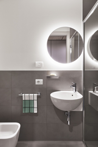 Bathroom 5, aparto Milan Giovenale, Milano