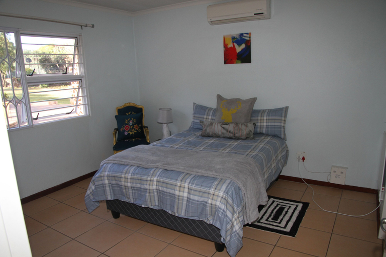 Bedroom 3, Private Cottages, City of Johannesburg
