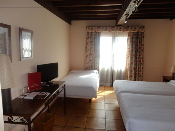 Bedroom 3, Hotel Cigarral De Caravantes, Toledo