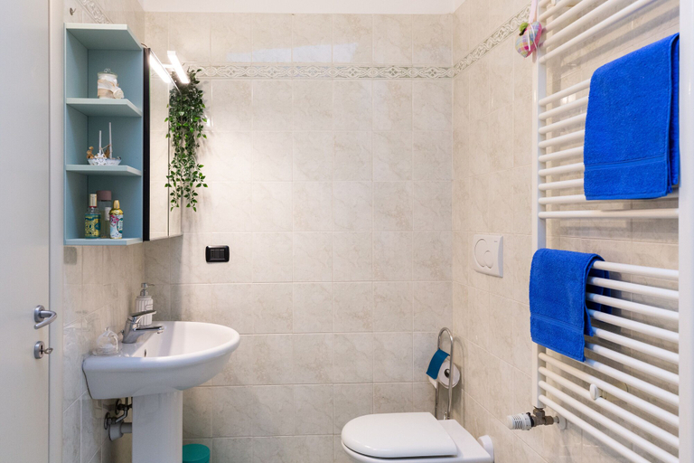 Bathroom 4, notaMi - Gorla Skyline Top Floor, Milano