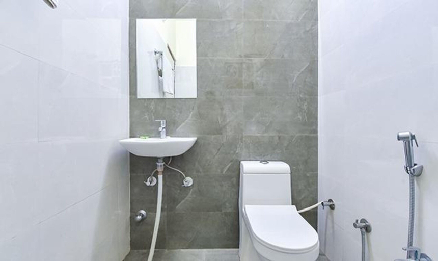 Bathroom 3, Fabhotel Cm Palace, Jaipur