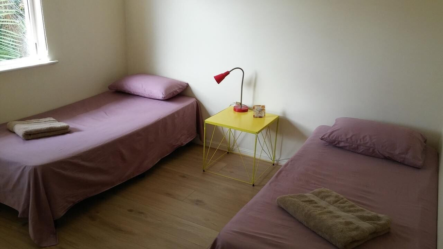Bedroom 3, Cairns City Garden Apartment, Cairns