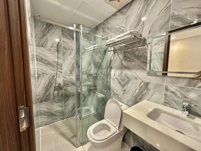 Bathroom 4, Riverside Boutique Hotel, Ninh Kiều