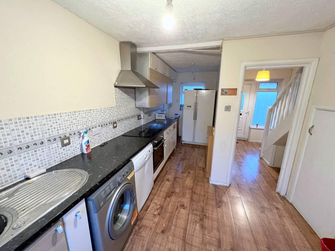 Others 3, 4-bed House in South London, London