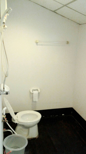 Bathroom 3, Tamarind Guest House, Muang Kanchanaburi
