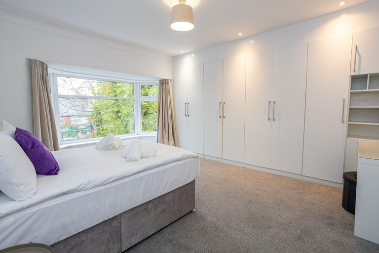 Bedroom 3, Pillo Rooms - 4BR House near Heaton Park, Manchester
