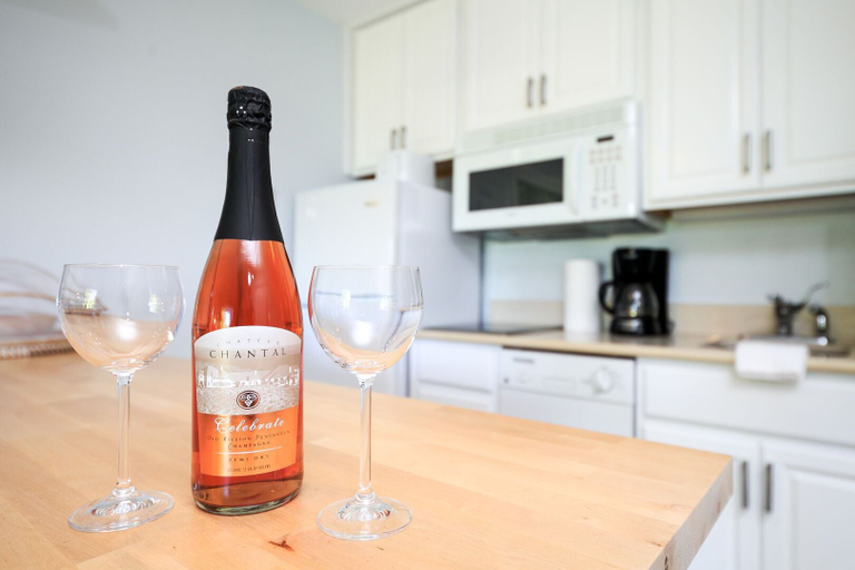 Food & Drinks, The Shores Lakeside Condo Unit 5607, Grand Traverse