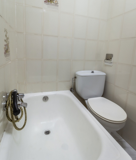 Bathroom 4, Pensión Virginia by Vivere Stays, Salamanca