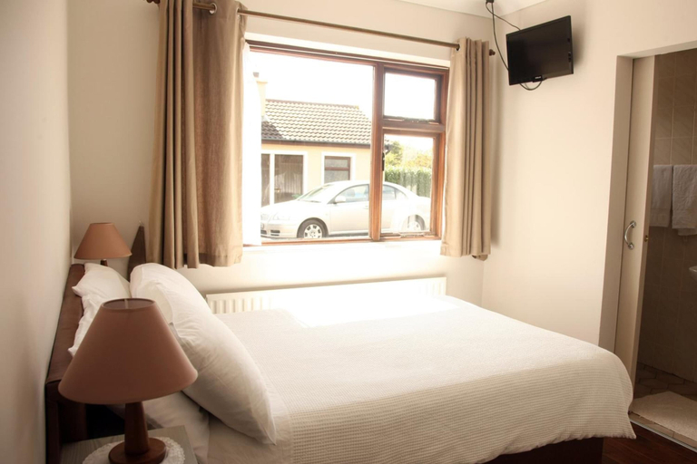 Bedroom 4, Torine House