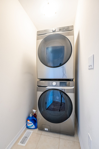 Others 5, New 3BR Townhouse, Minutes to Niagara Falls and Brock University by GLOBALSTAY, Niagara