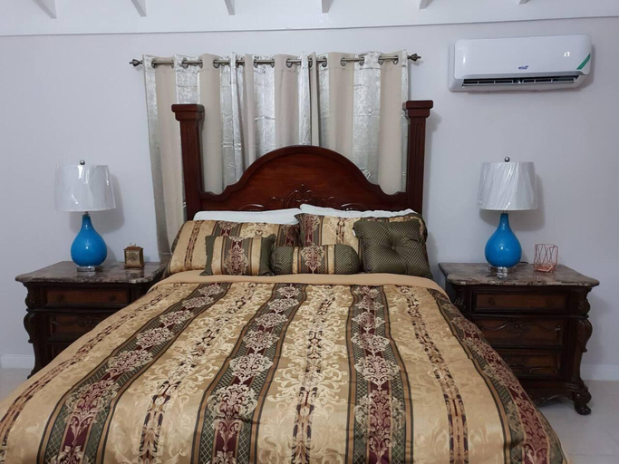 Bedroom 3, Apartment Sleeps 4 With En-suite Bathrooms