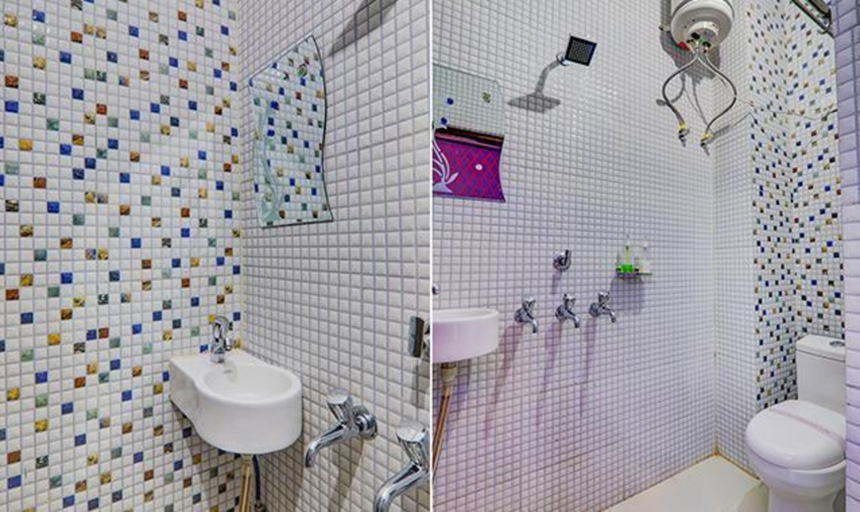 Bathroom, Fabexpress Ss Grand, Lucknow