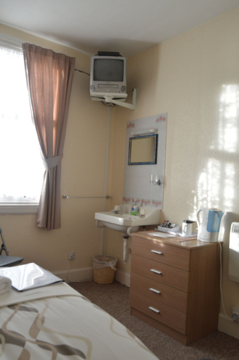 Bedroom 3, Belgrave Arms Hotel, Highland