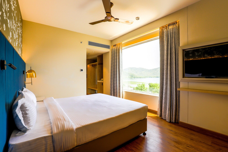 Bedroom 4, 7 Apple Hotel Jal Mahal Jaipur, Jaipur