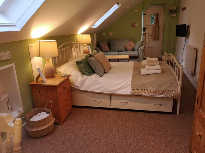 Bedroom 2, Kersbrook Hotel, Dorset