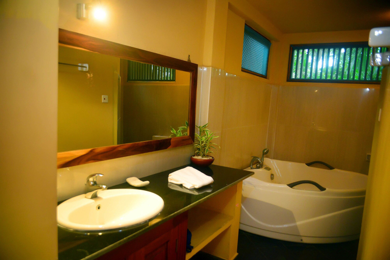 Bathroom, Tropical Retreat, Habaraduwa