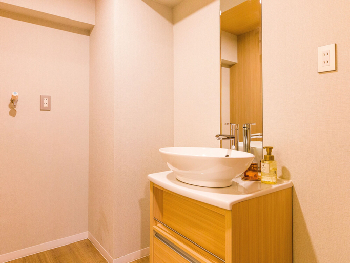 Bathroom 4, Mr. Kinjo inn D-buil, Naha