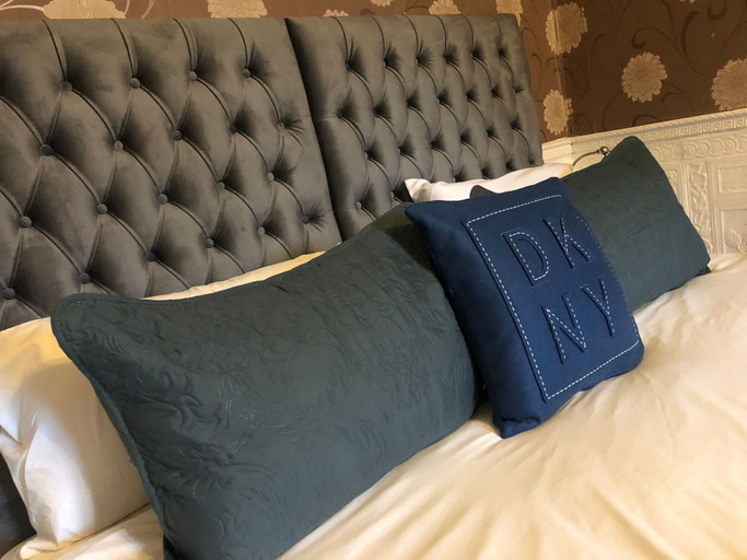 Bedroom 2, Ashfield Hotel, Kirklees