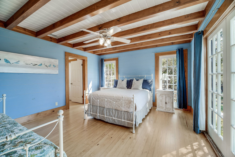 Bedroom 3, Lake Travis Waterfront Retreat, Travis