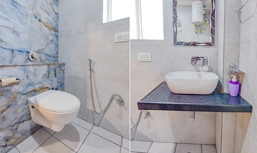 Bathroom, Fabhotel Shekhawati Heritage, Jaipur